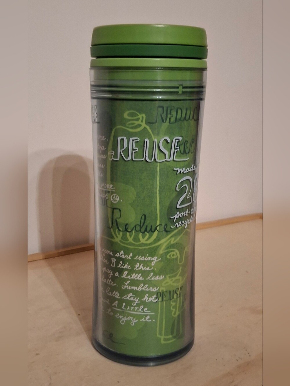 2008 Starbucks tumbler, green "Reduce Reuse Recycle" graph, w/ Twist lid